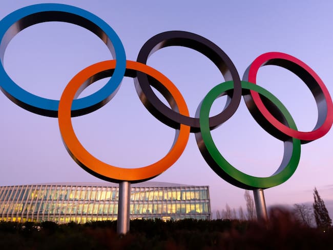 LAUSANNE, SWITZERLAND - JANUARY 11: The Olympic Rings sit on display outside the International Olympic Committee (IOC) Headquarters on January 11, 2020 in Lausanne, Switzerland. (Photo by David Ramos/Getty Images)
