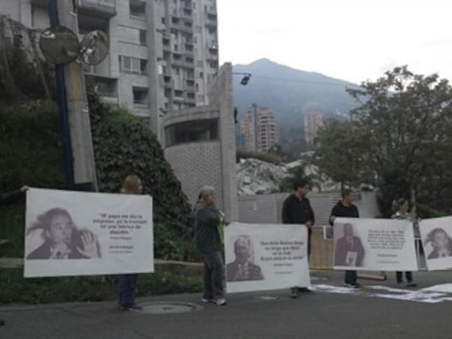 Protestas en el edificio Space contra la empresa Lérida CDO