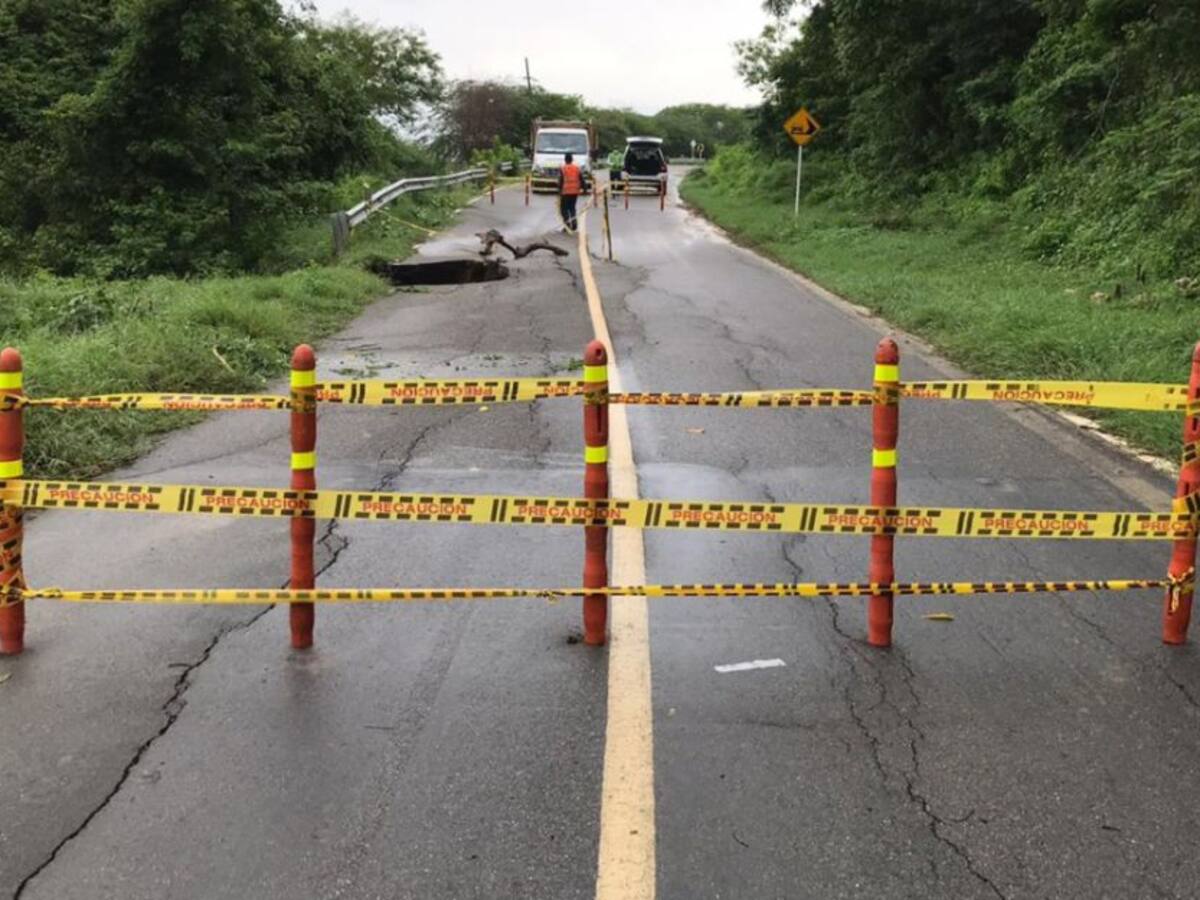 Cierre total en vía Juan de Acosta - Piojó por socavación