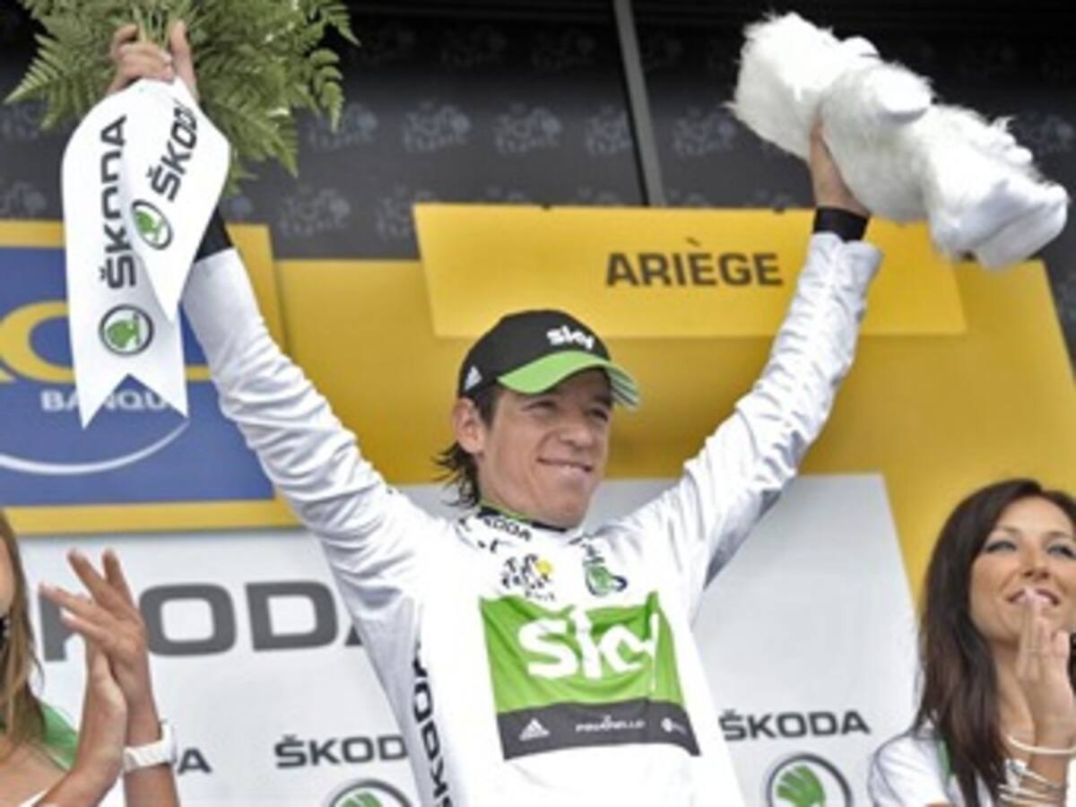 Rigoberto Urán quinto en etapa 14 del Tour y líder entre los jóvenes