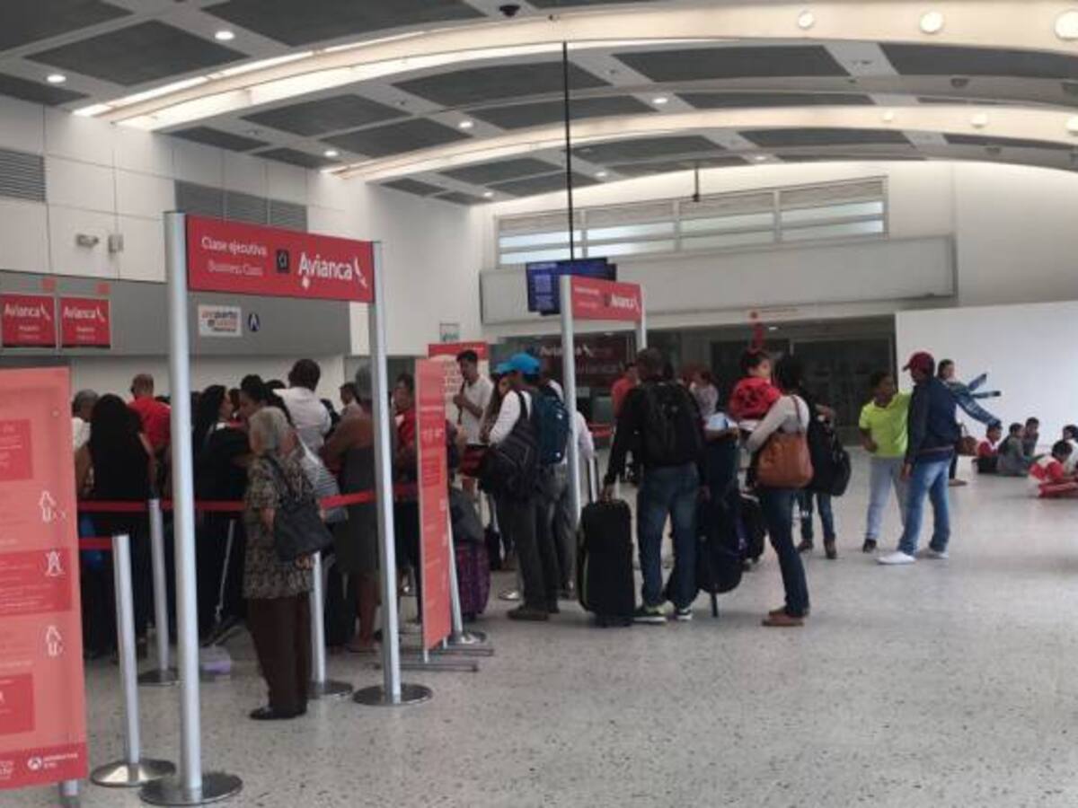 Vuelos internacionales afectados por paro de Avianca