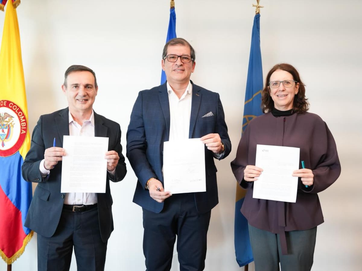 Firman convenio para ampliar el Instituto de Cancerología y fortalecer la detección temprana