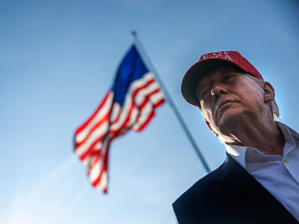 Trump planea quitar la nacionalidad a migrantes naturalizados como estadounidenses