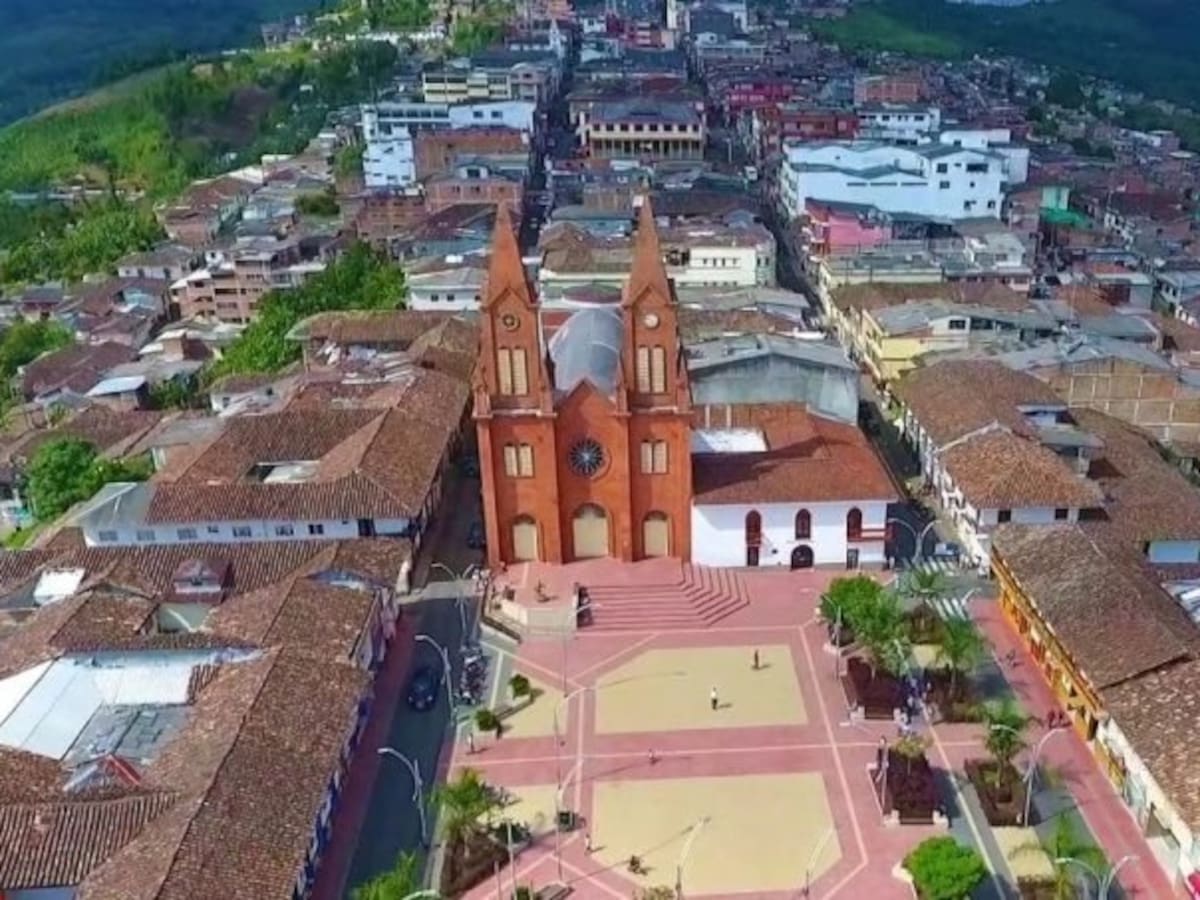 Una Joven transgénero fue atacada con un arma blanca en Anserma, Caldas