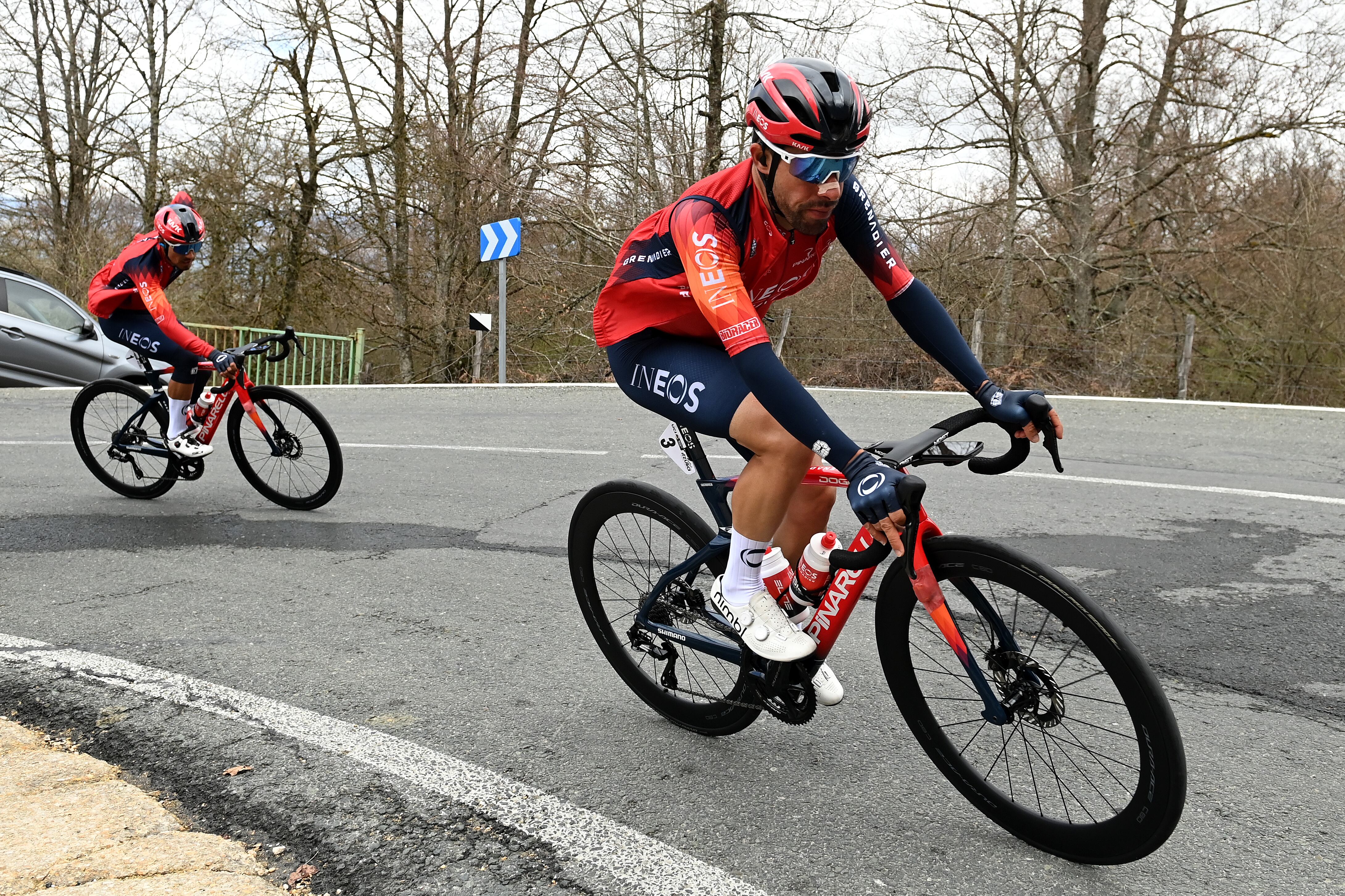 Daniel Felipe Martínez durante la primera etapa de la Vuelta al País Vasco. (Photo by David Ramos/Getty Images)