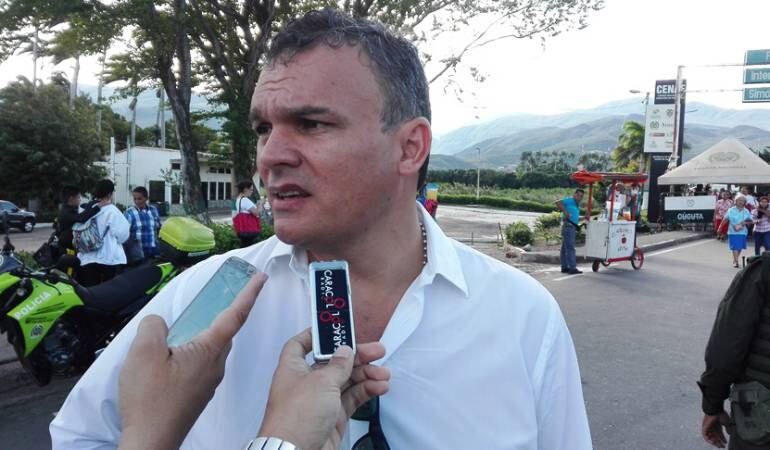 Víctor Alfonso Bautista Olarte delegado de la cancillería colombiana para las zonas de frontera