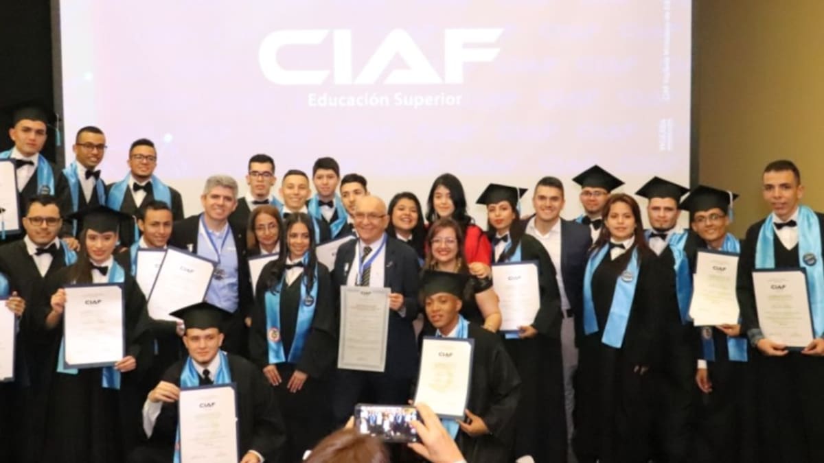 Más de 100 cupos disponibles para estudiar en la Universidad de Cuba