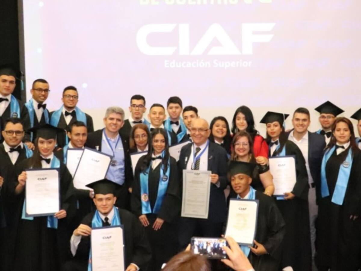 Más de 100 cupos disponibles para estudiar en la Universidad de Cuba