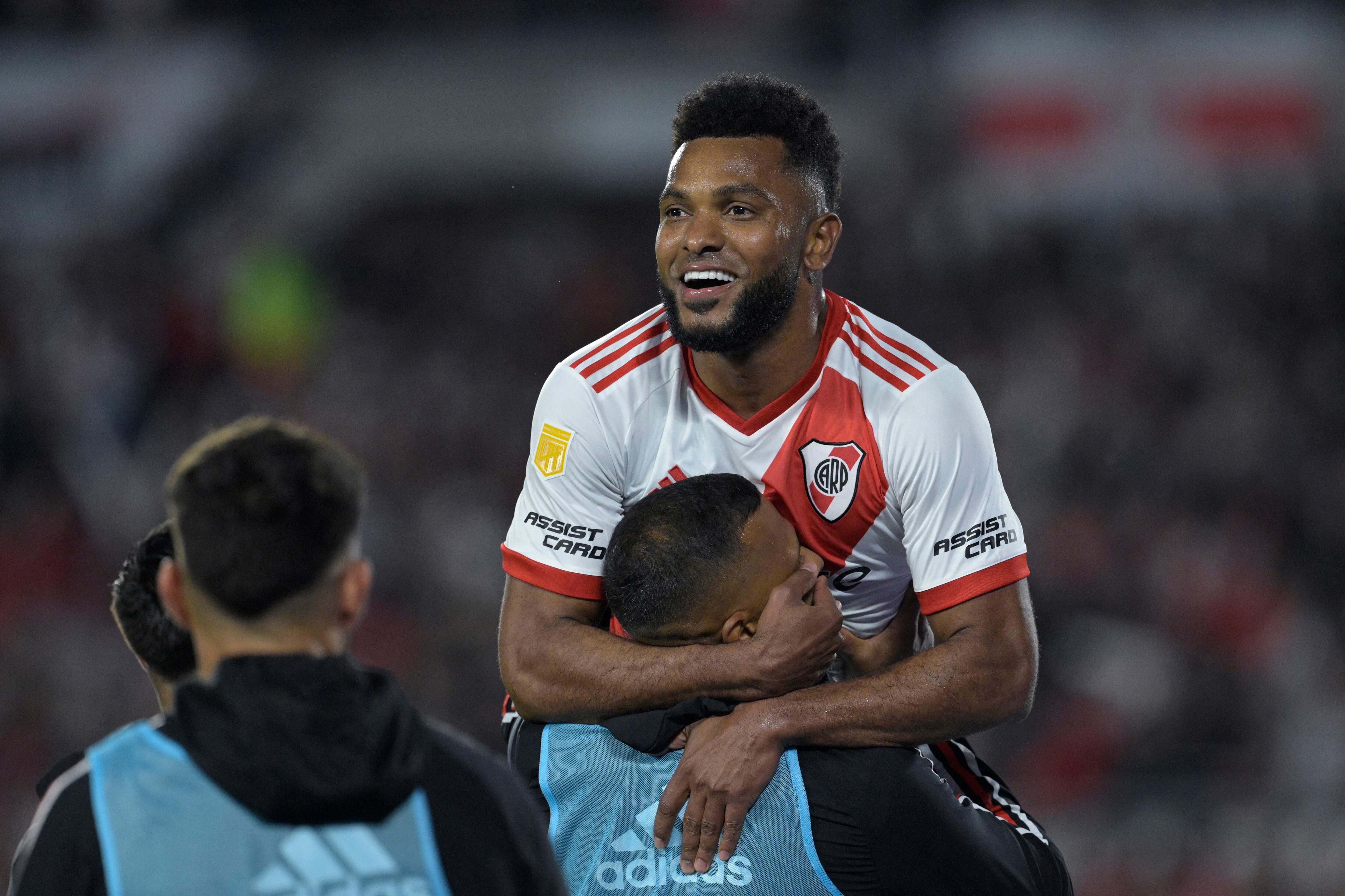 Miguel Ángel Borja brilló en la victoria de River Plate. (Photo by Juan MABROMATA / AFP) (Photo by JUAN MABROMATA/AFP via Getty Images)