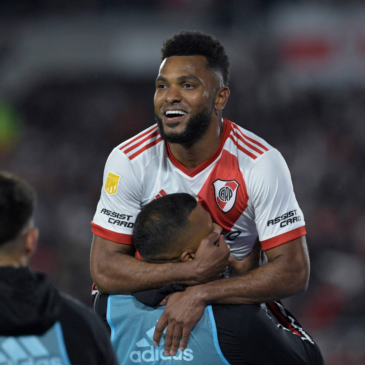 Video: Miguel Ángel Borja comanda la victoria de River Plate en Liga con doblete
