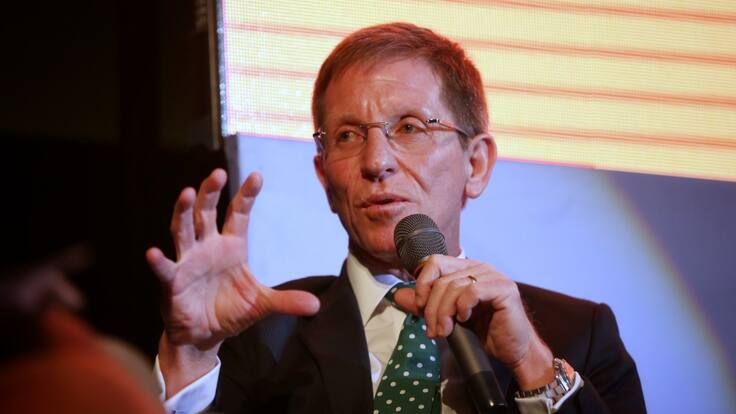 Es bochornoso que se insista en usar la paz como tema de política: Archila