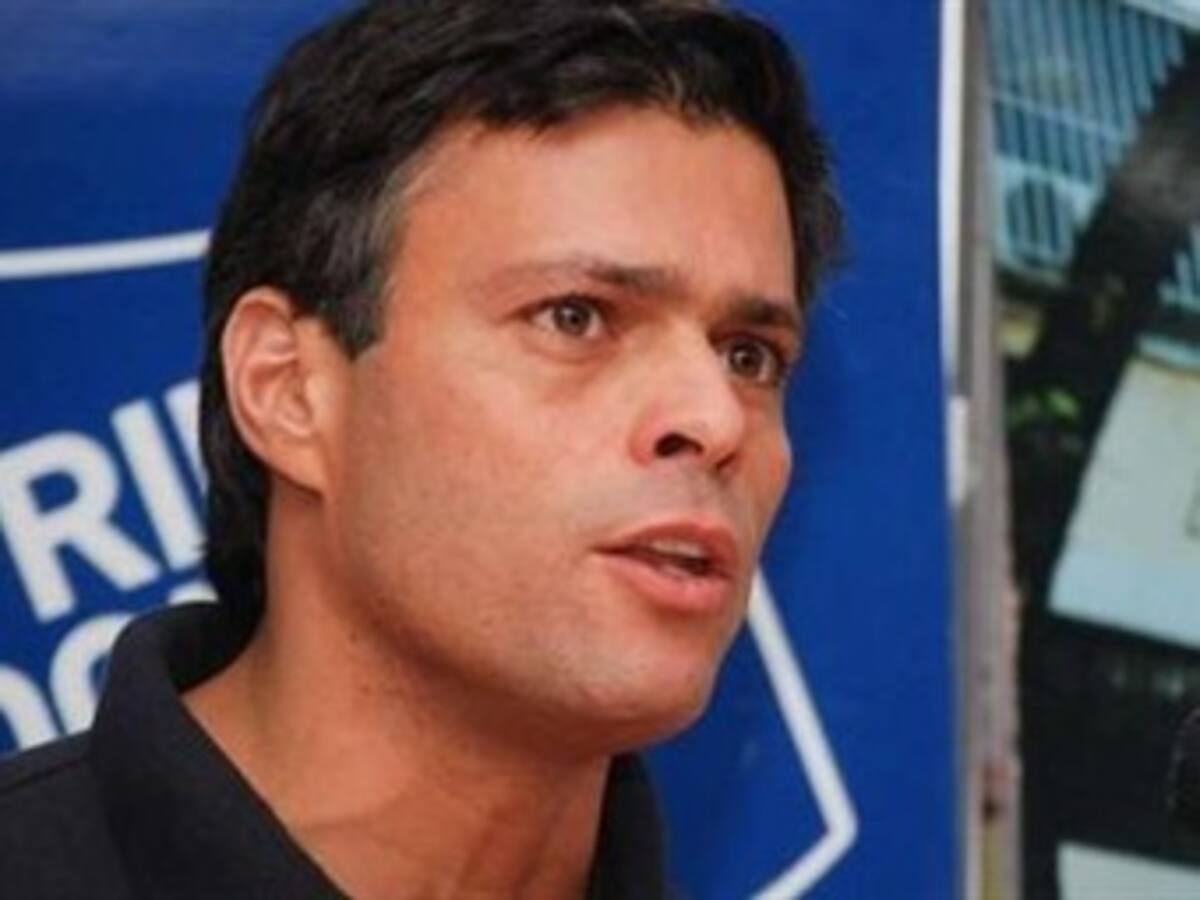 Opositor venezolano acusado de traficar influencias denuncia ser perseguido