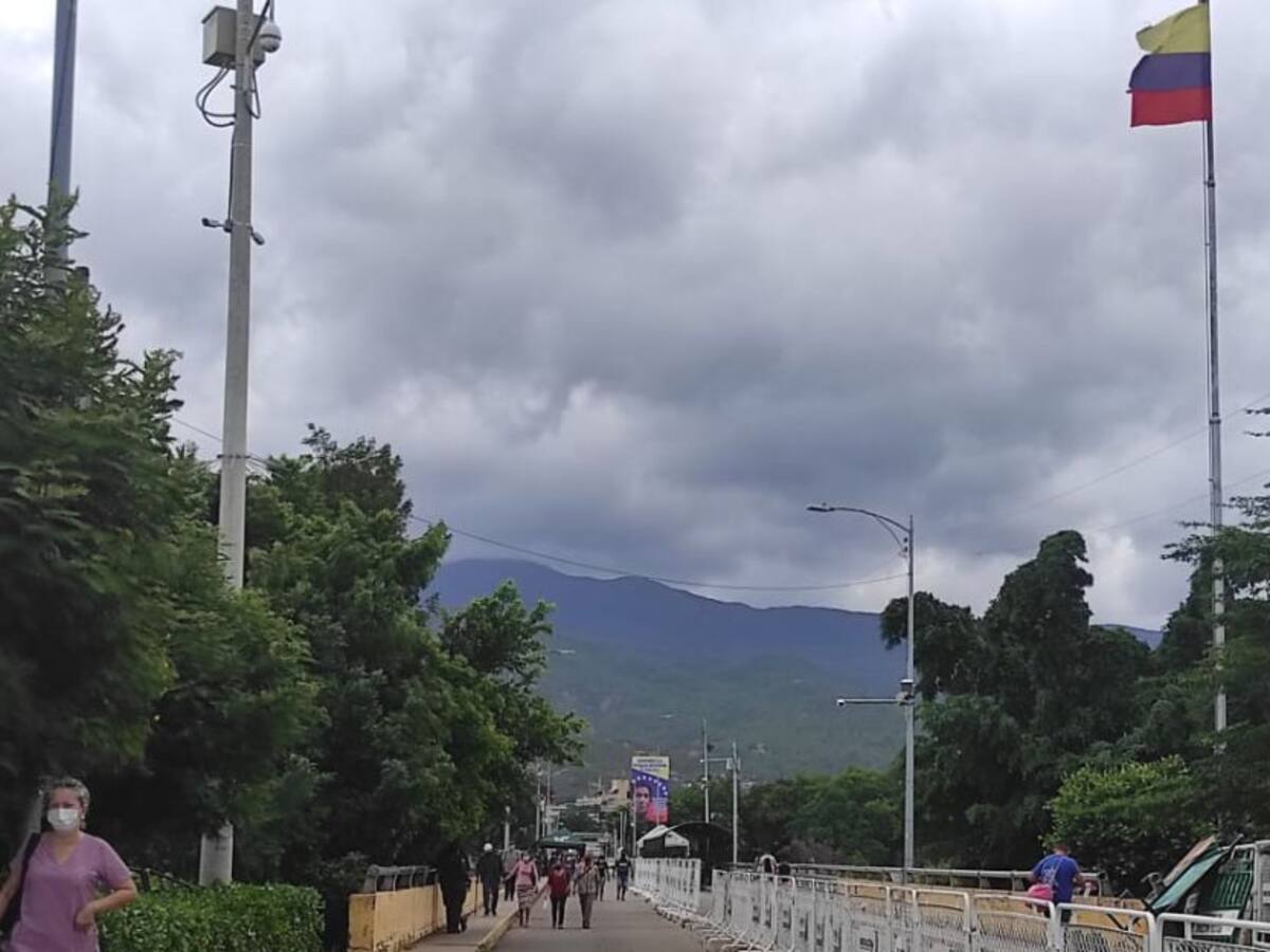 Venezuela abre la frontera sin restricciones, ¿y Colombia qué responde?