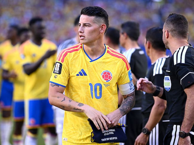 James Rodríguez promete ayudas para la reconstrucción del país, luego del terremoto en Colombia. (Photo by Hannah Peters - FIFA/FIFA via Getty Images)