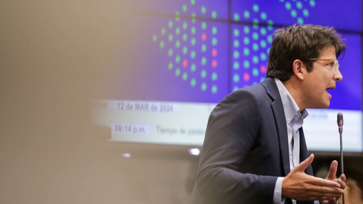 Usó su reconocimiento como congresista para obtener ventajas políticas: UTC sobre Miguel Uribe