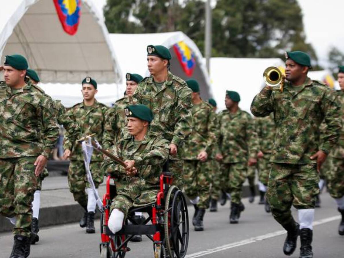 En el posconflicto no se reducirá el Ejército ni la Policía, ratifica Santos