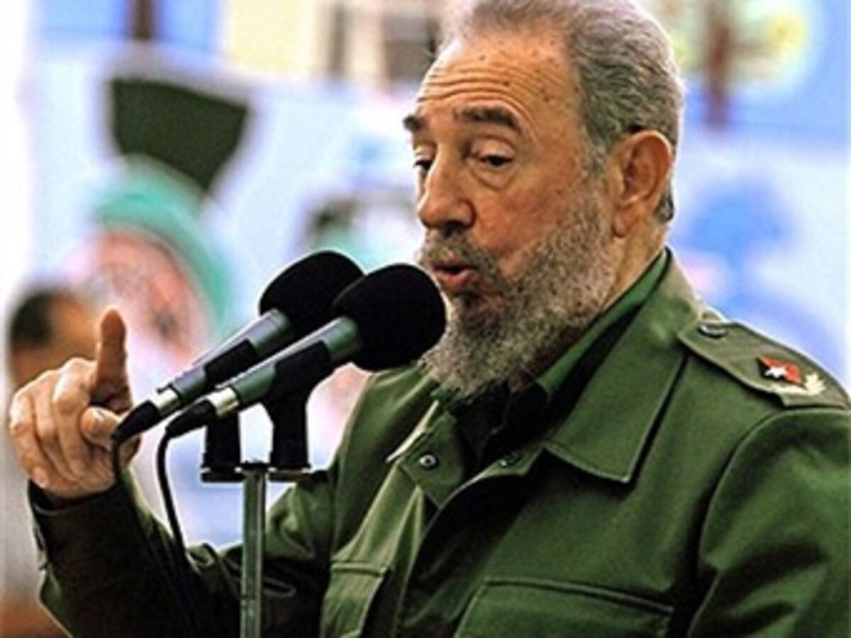 Fidel Castro alaba de nuevo a Obama y ataca a McCain
