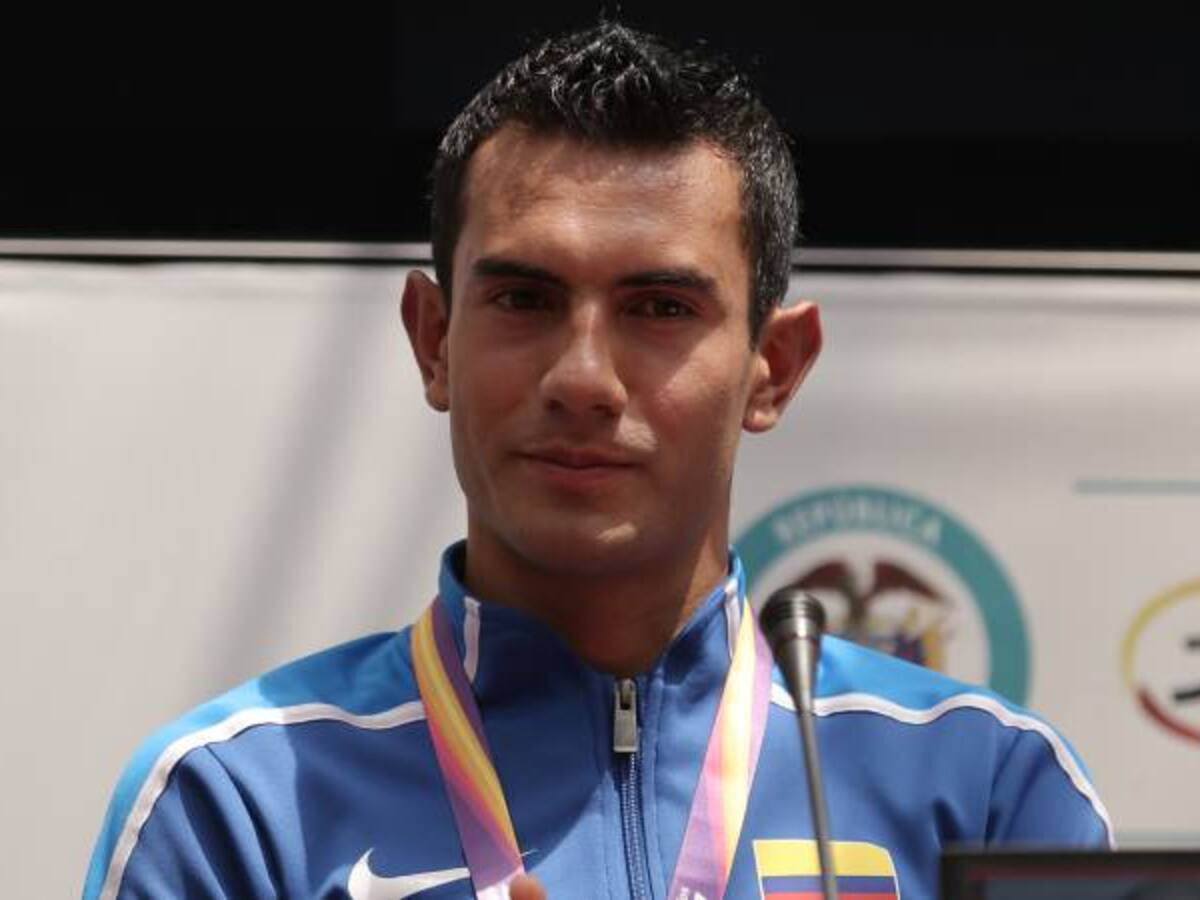 Santos anunció la entrega de una casa para el deportista Éider Arévalo