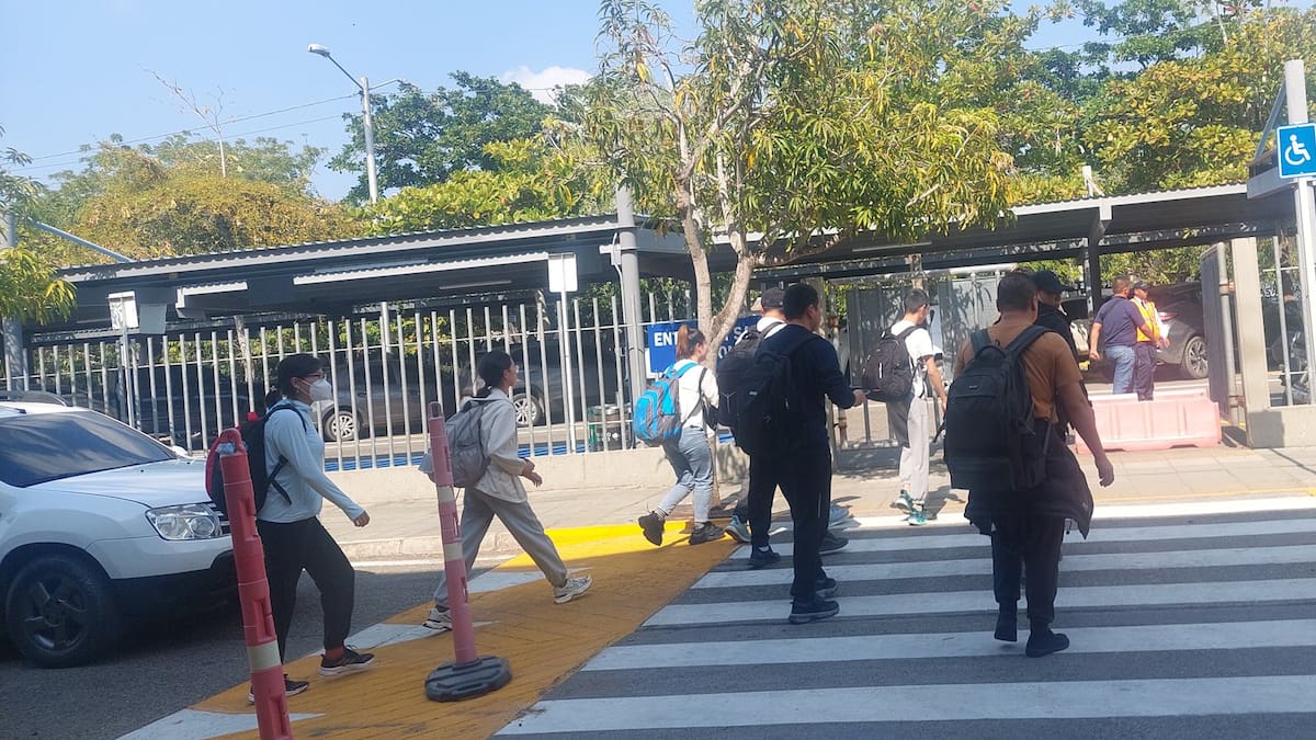 Alerta en Montería por inusitado y masivo movimiento de migrantes chinos hacia el Urabá
