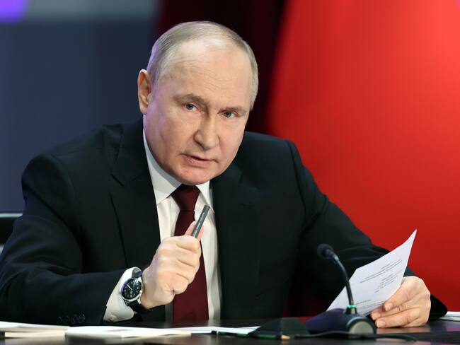 Moscow (Russian Federation), 01/04/2024.- Russian President Vladimir Putin speaks during an annual extended meeting of the Interior Ministry Board in Moscow, Russia, 02 April 2024. The Russian president urged, among other things, law enforcement and security services to tighten security on public gatherings in the wake of the 22 March terrorist attack on the concert hall in the Moscow region that killed at least 144 people. (Terrorista, Atentado terrorista, Rusia, Moscú) EFE/EPA/SERGEI SAVOSTYANOV/SPUTNIK/KREMLIN POOL MANDATORY CREDIT