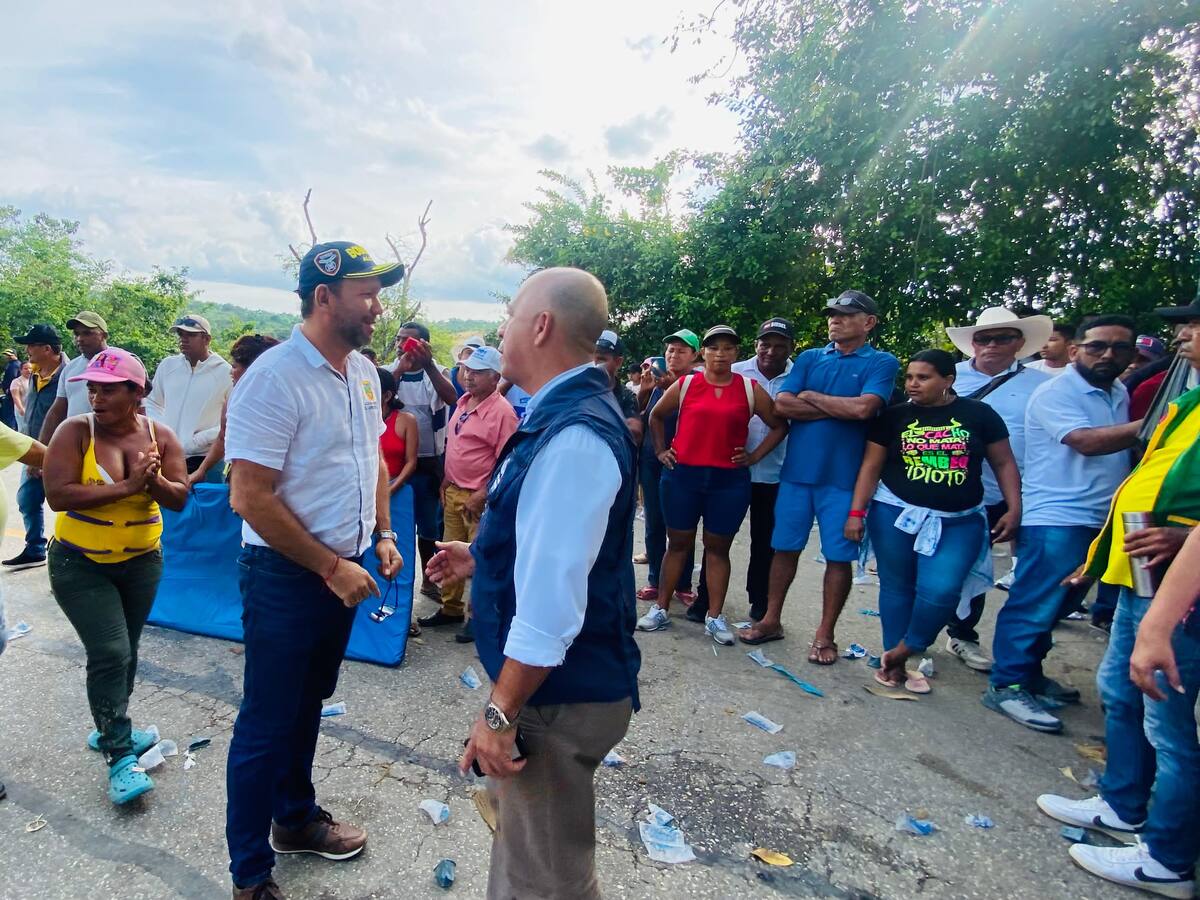 Levantan el paro en El Carmen de Bolívar con mediación de la Defensoría del Pueblo