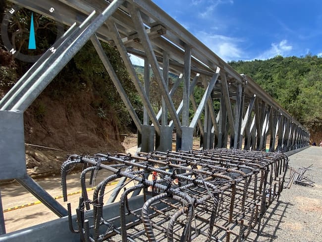 Puentes metálicos en El Tarrita. Cortesía MinTransporte.