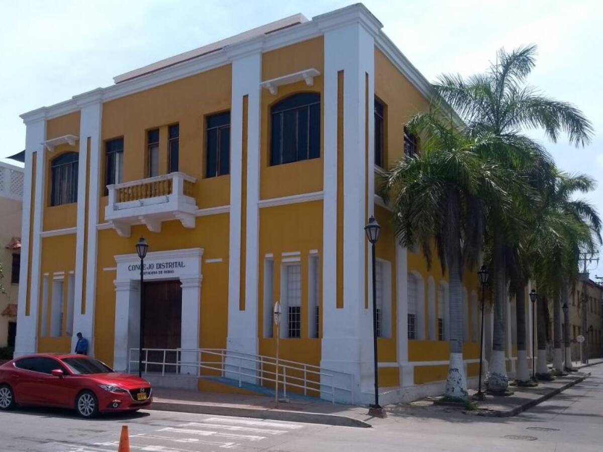 Cámara de Comercio socializa "Ruta mujer emprendedora" en el concejo