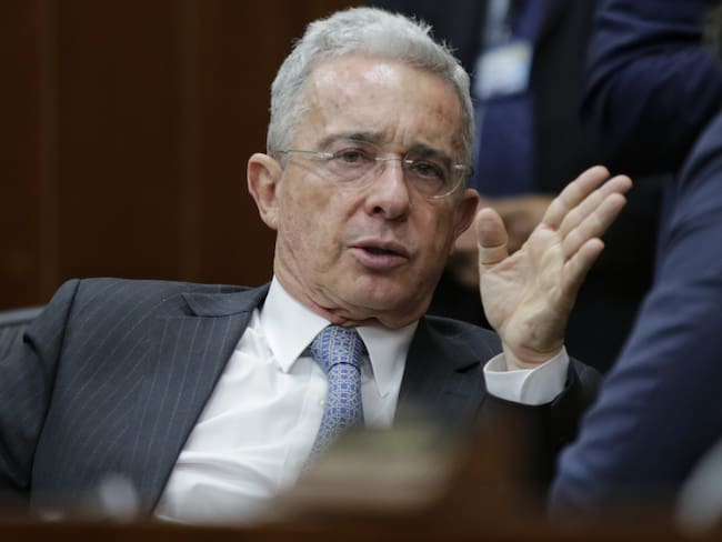 Magistrada militar no juzgará a Uribe por presunta manipulación de testigos