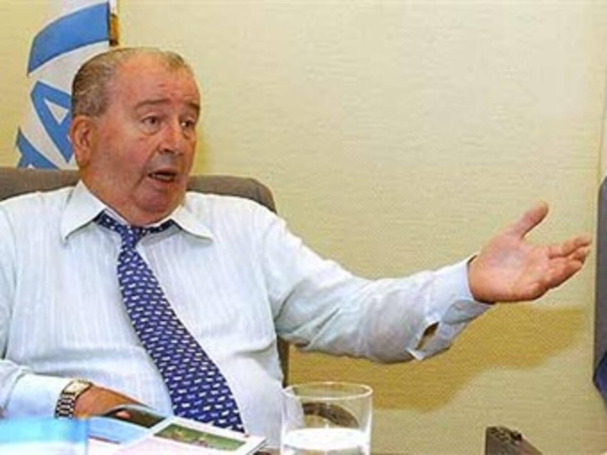 Grondona: 'Fútbol argentino estudia la posibilidad de volver a los torneos anuales'