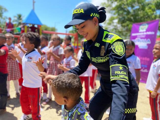 Zambrano sonríe: Policía Nacional inaugura parque infantil en La Santa, sembrando esperanza y alegría
