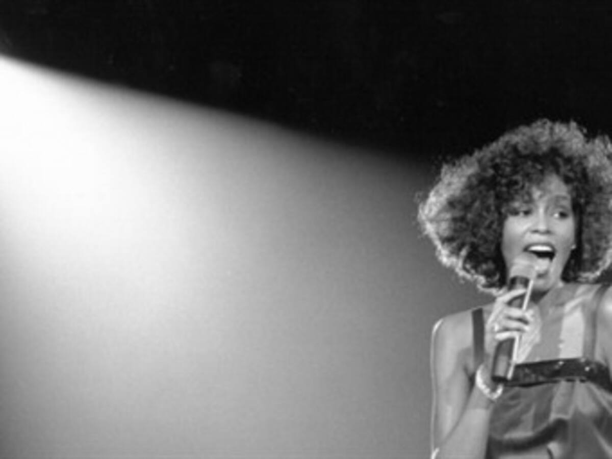 Completada la autopsia al cuerpo de Whitney Houston, pendiente de más pruebas