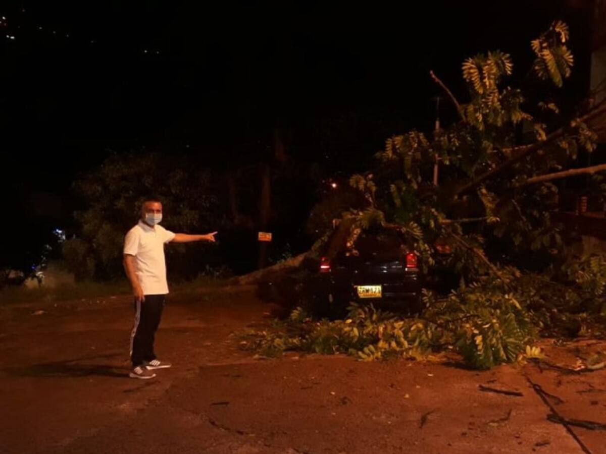 Aguacero dejó varias emergencias en Floridablanca