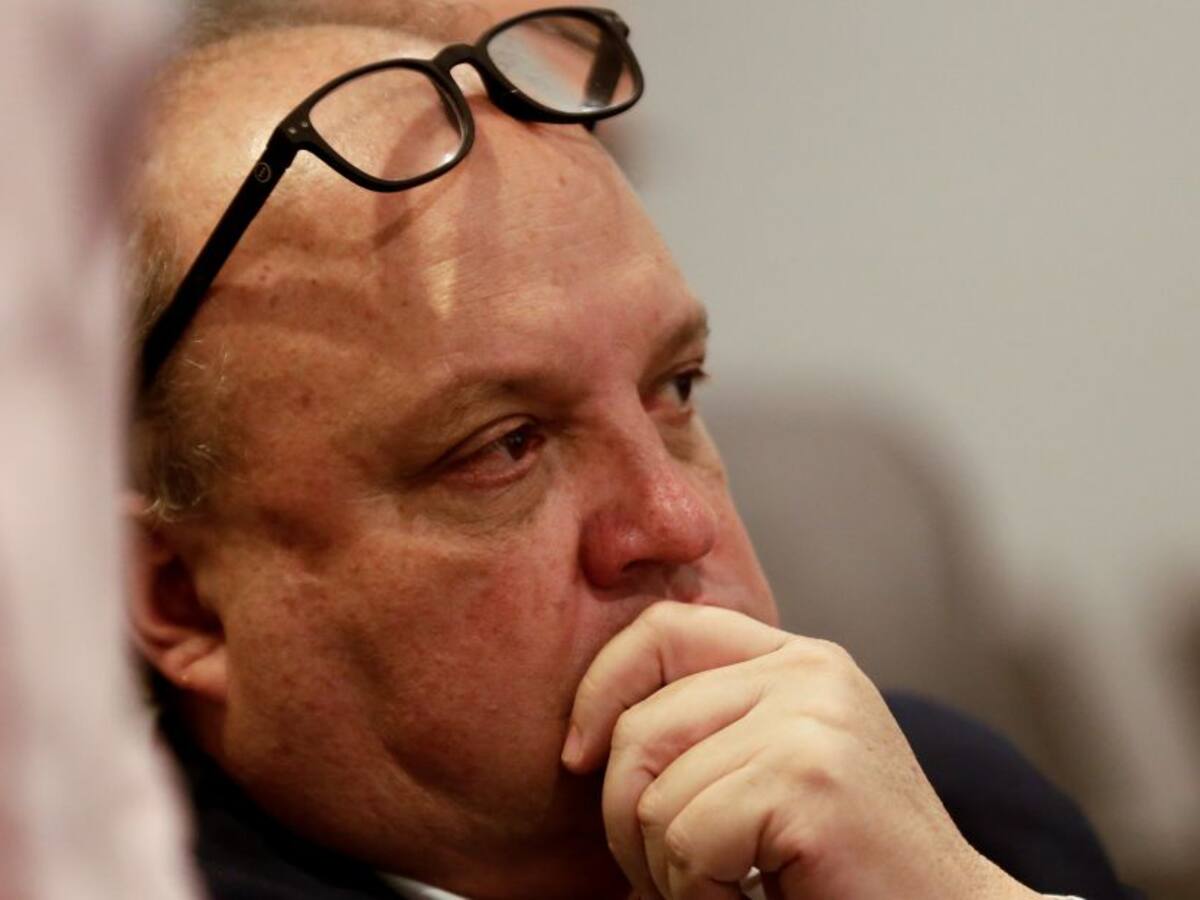 Más equipos retiran apoyo a Vélez; el fútbol profesional busca renovarse