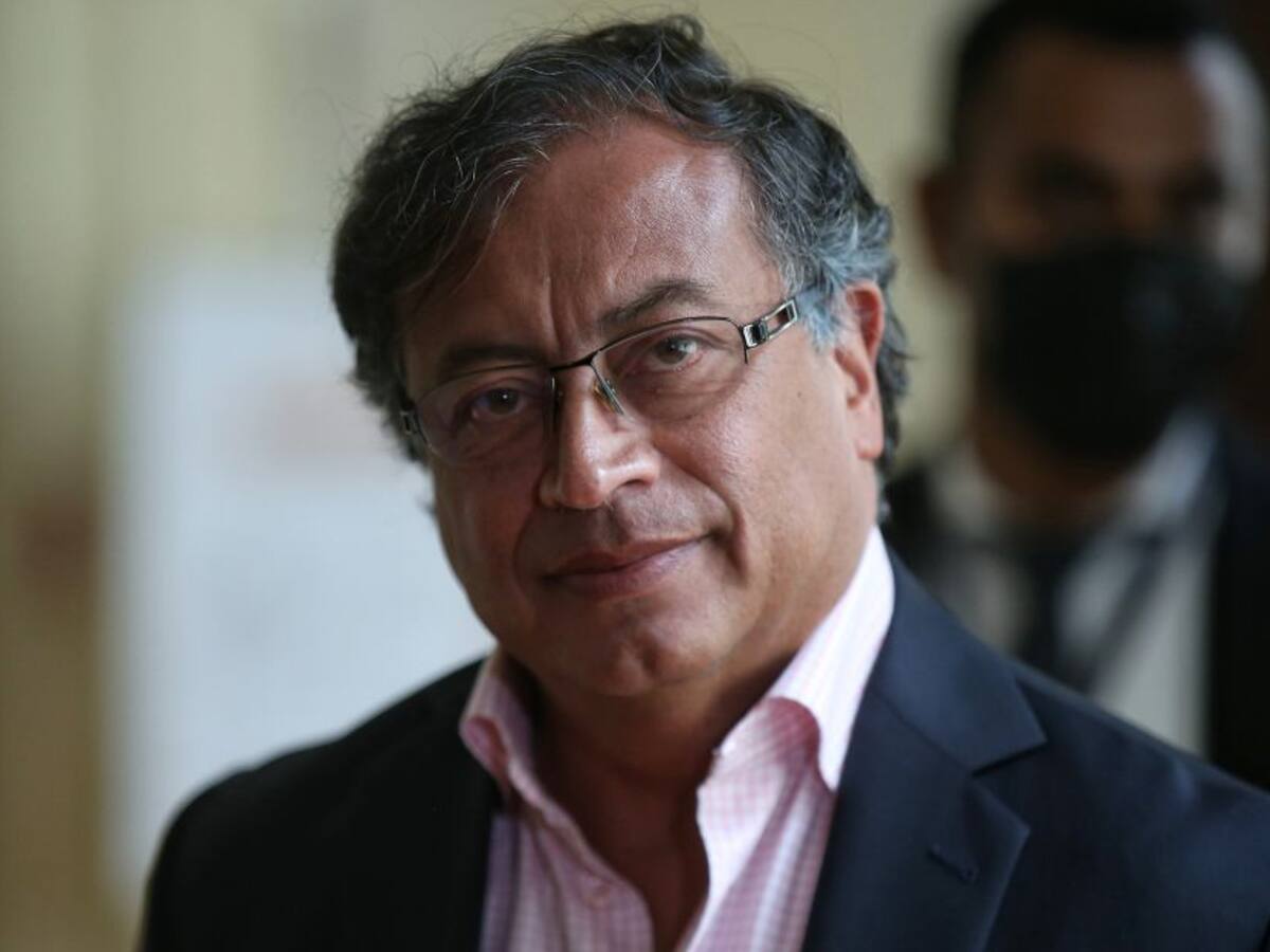 Sigue la desbandada de la alcaldía de Quintero a la campaña de Petro