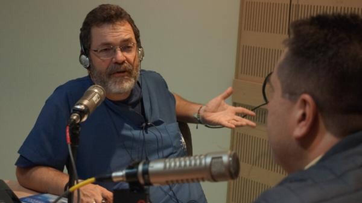 Santiago Rojas y Marcelo Bulk hablando sobre meditación y serenidad.