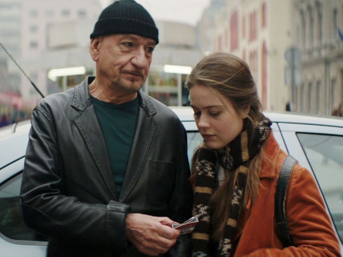 Un Hombre Común, el tipo de película donde el protagonista es poco creíble