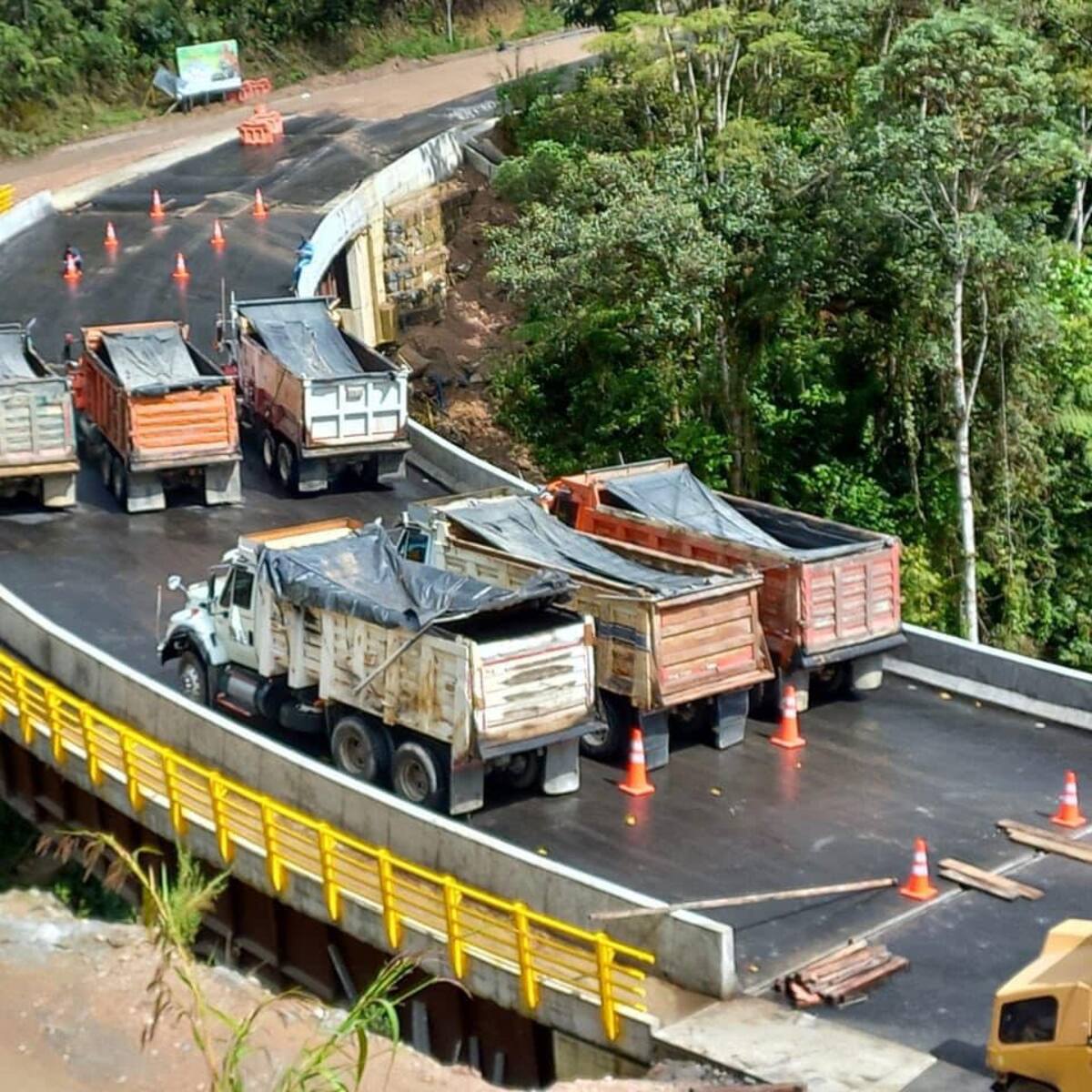 Puente vía Suaza - Florencia está listo para su inauguración