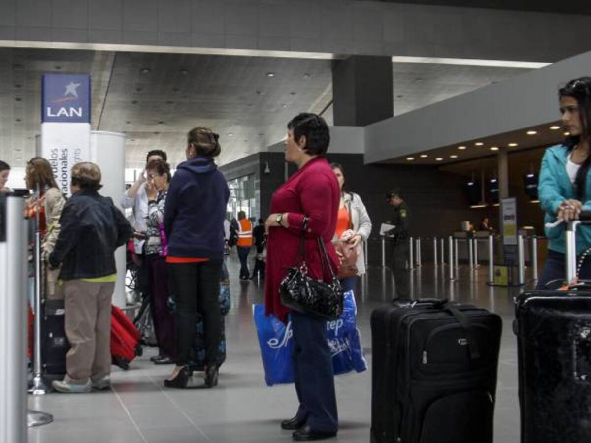 Las lluvias afectan operación aérea en Colombia