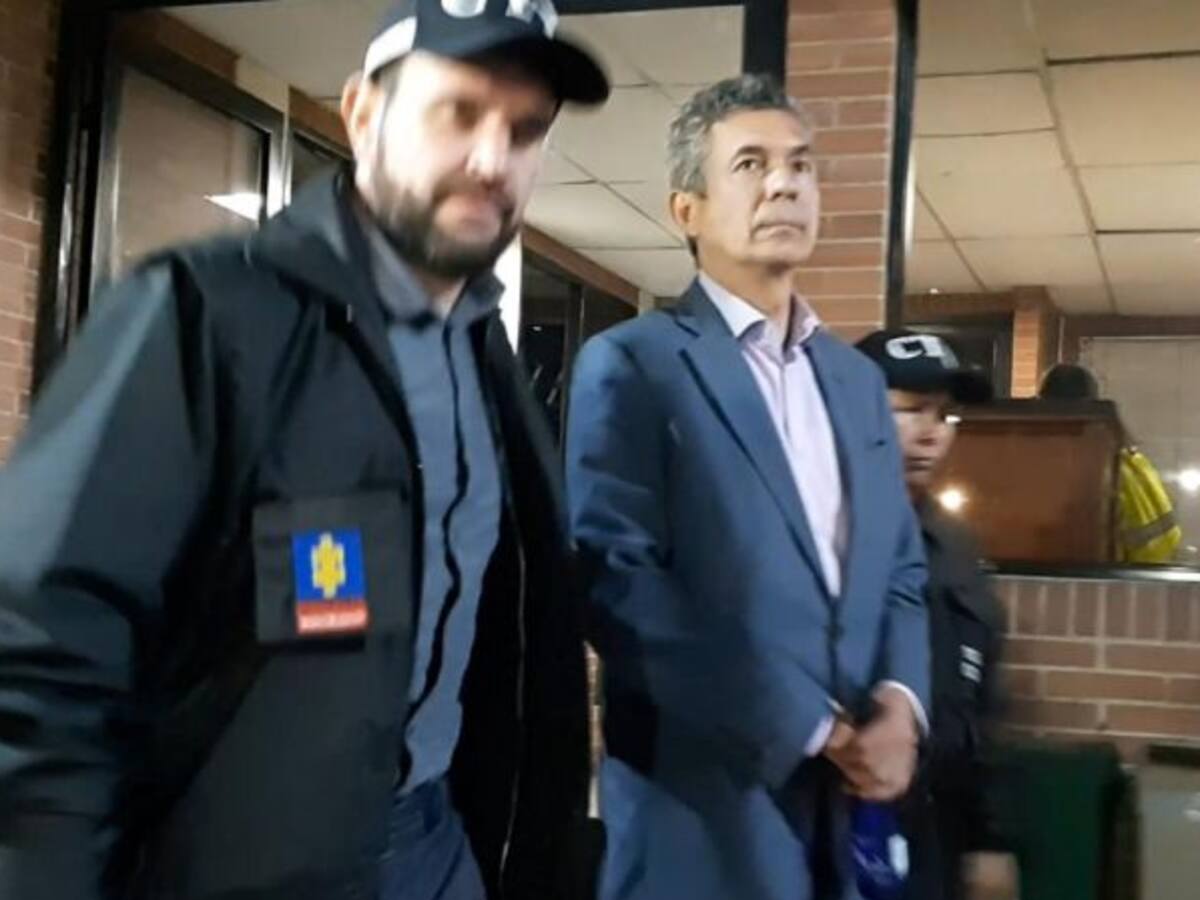 Libre contratista de Avianca implicado en “chuzadas”