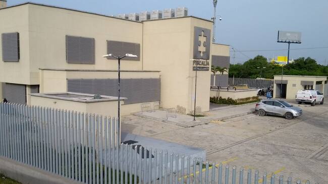 Las autoridades encontraron 98 kilos de cocaína a bordo de un vehículo en el que se movilizaban sobre la vía La Cordialidad