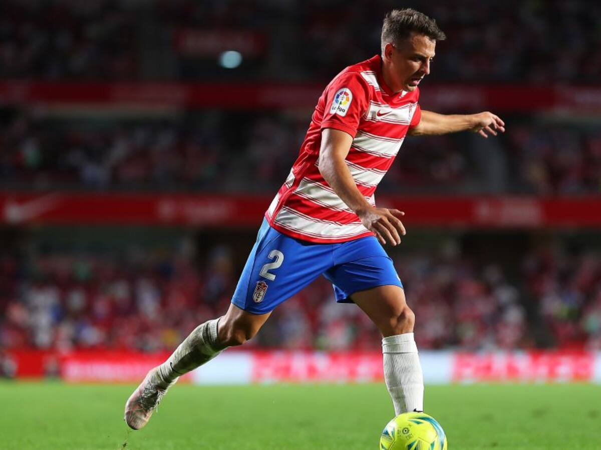 ¿Cómo le fue? Arias volvió a jugar un partido completo tras casi un año