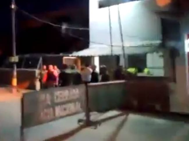 Asonada en Nechí, Antioquia, deja varios heridos