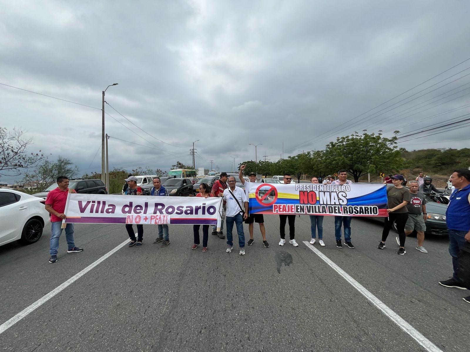 Plan tortuga en peaje La Parada de Villa del Rosario. / Foto: Caracol Radio.
