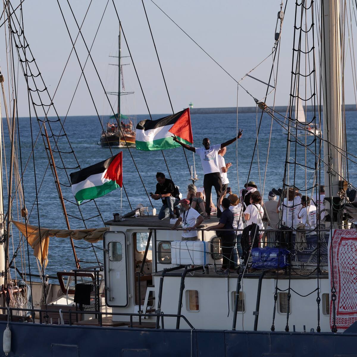Flotilla humanitaria para Gaza denuncia ataques de Israel y espera “arremetida potencialmente letal”