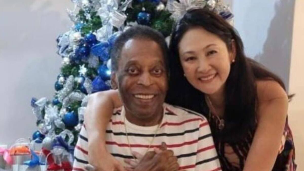 Pelé celebró la Navidad sonriente y en familia tras el alta médica