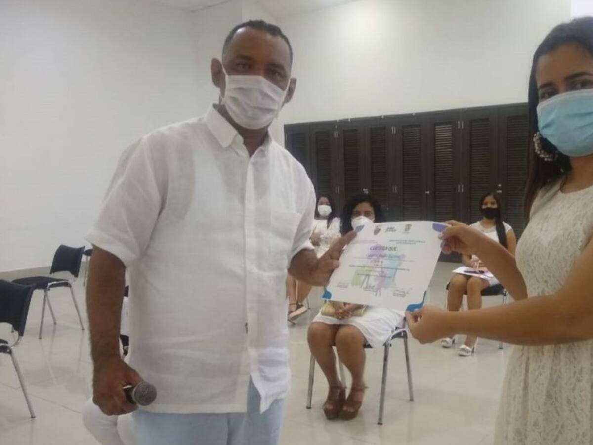 180 líderes sociales de Bolívar se capacitaron en construcción de paz