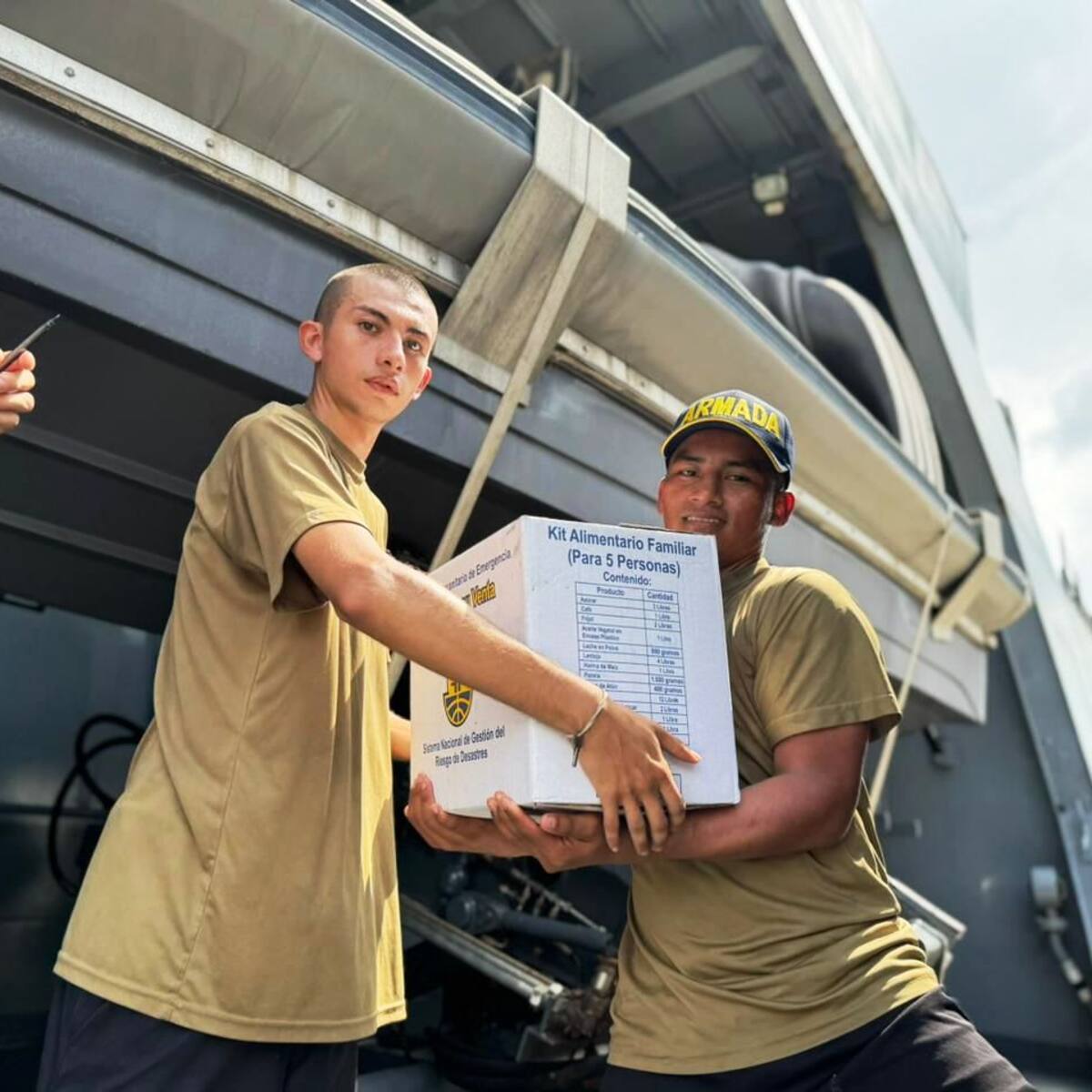 Colombia alista buque con ayuda humanitaria para Cuba