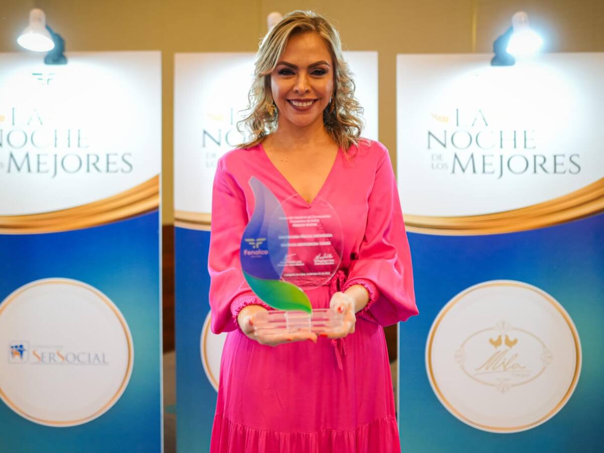 Secretaria de Educación Departamental, elegida como Empleada Pública Distinguida