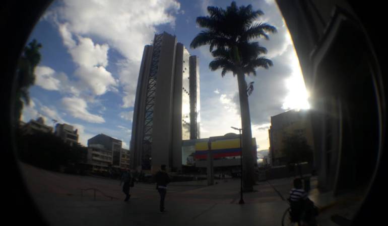 #CaracolEsMundial #ArmeniaEsMundial De lunes a viernes escuche 1150AM Las noticias de la región 