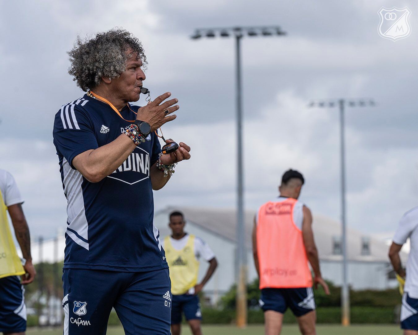 Alberto Gamero, técnico de Millonarios / Twitter: @MillosFCOficial.